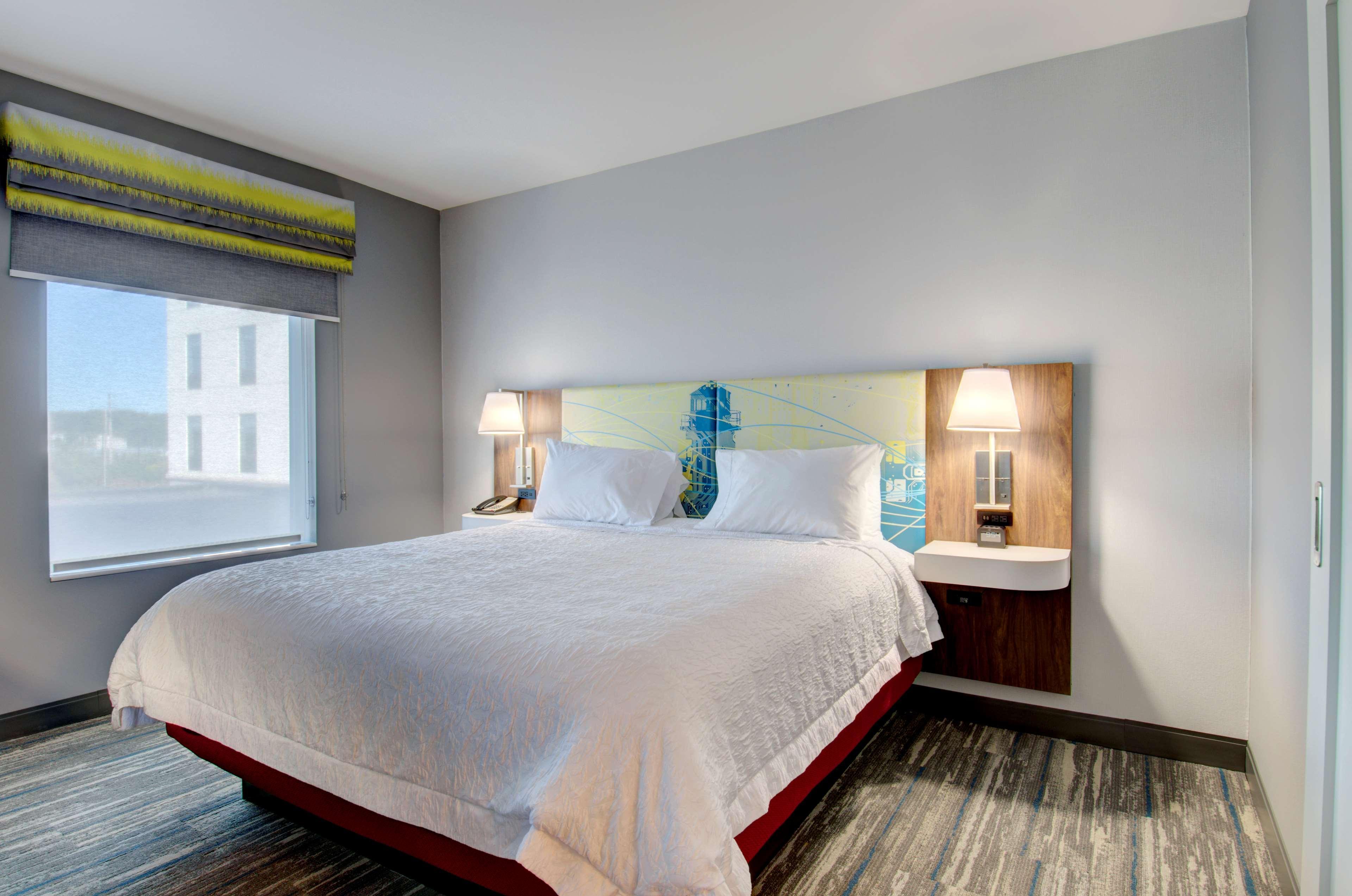 Hampton Inn & Suites Portland West Екстериор снимка