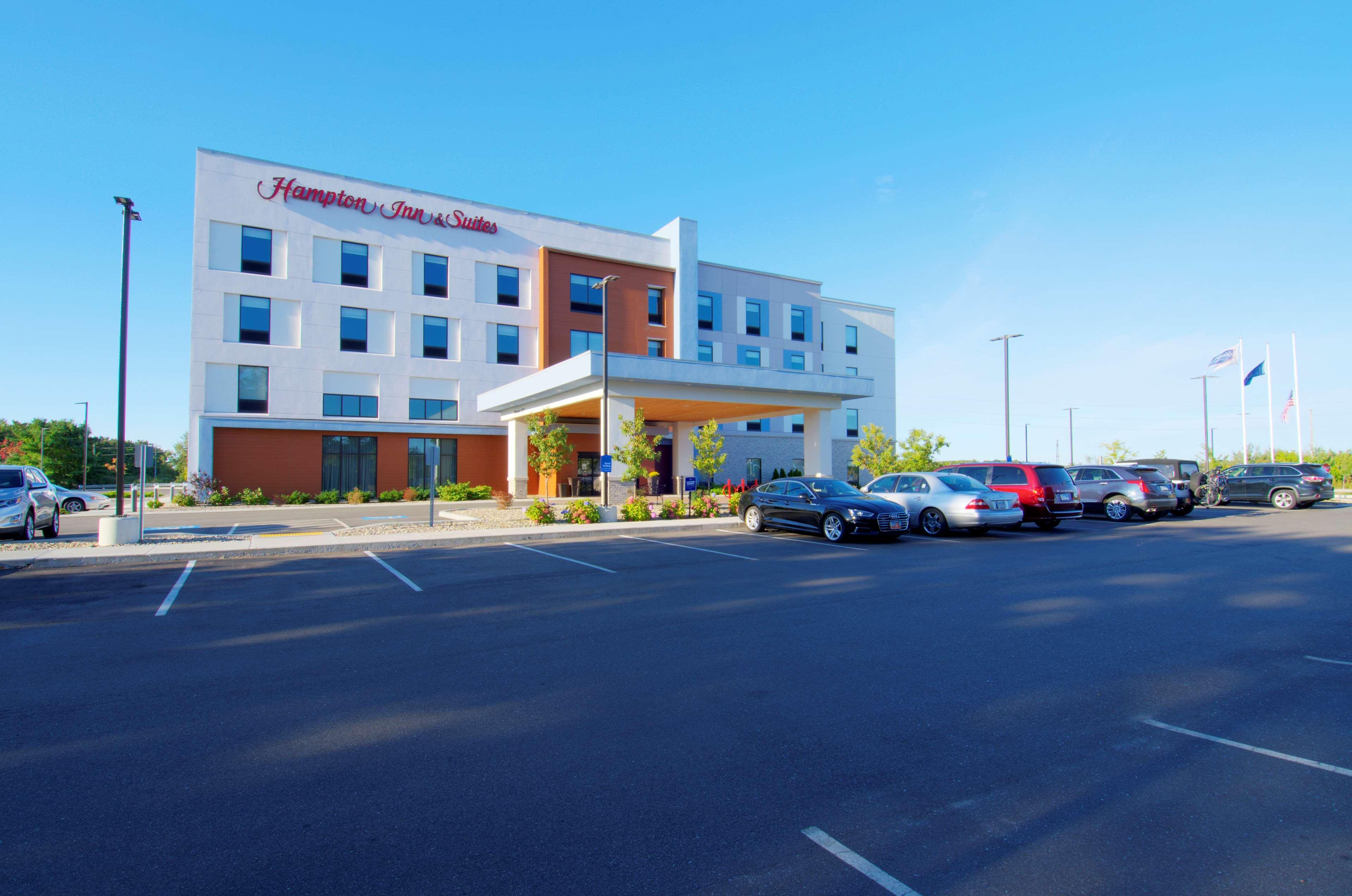 Hampton Inn & Suites Portland West Екстериор снимка