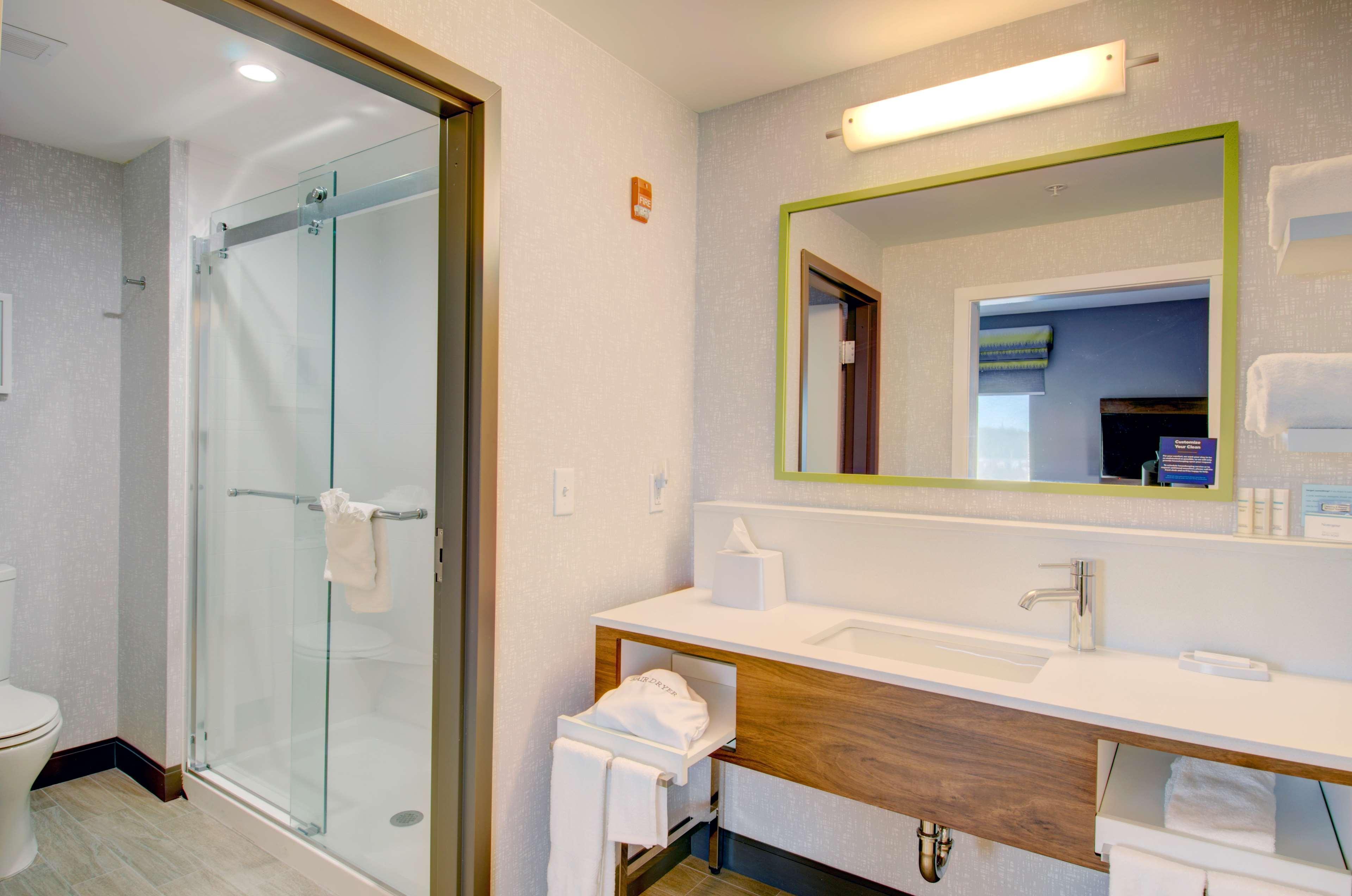 Hampton Inn & Suites Portland West Екстериор снимка