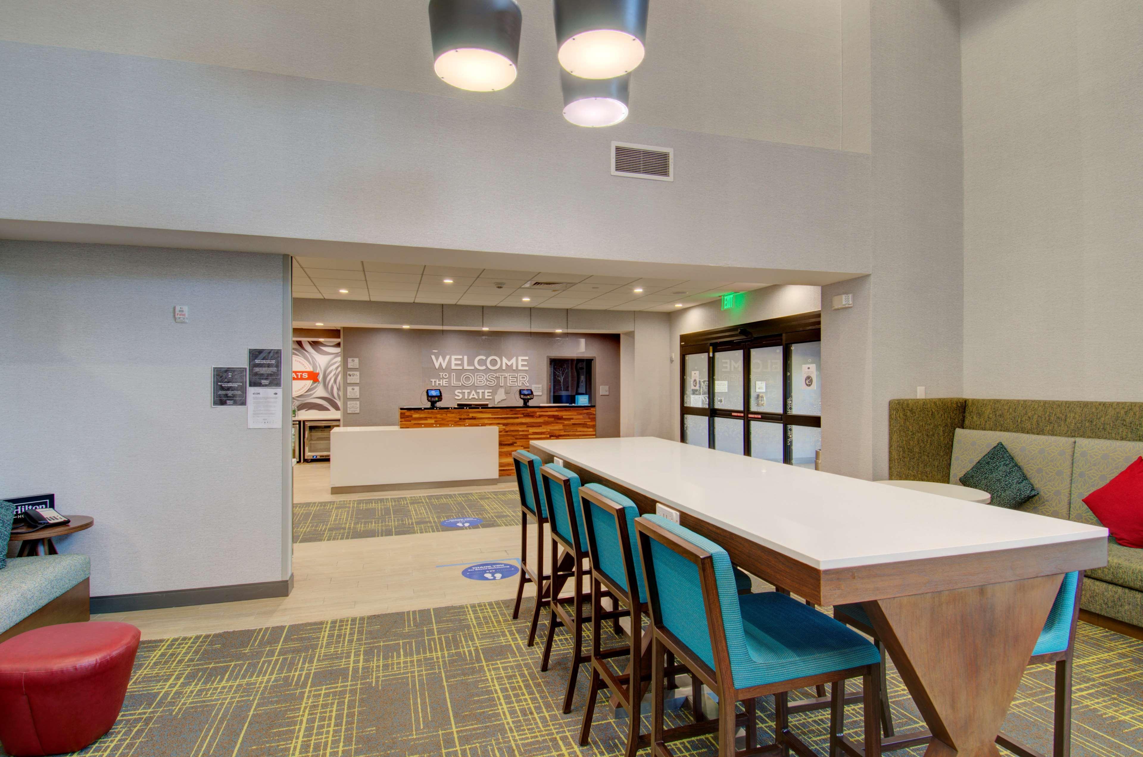 Hampton Inn & Suites Portland West Екстериор снимка