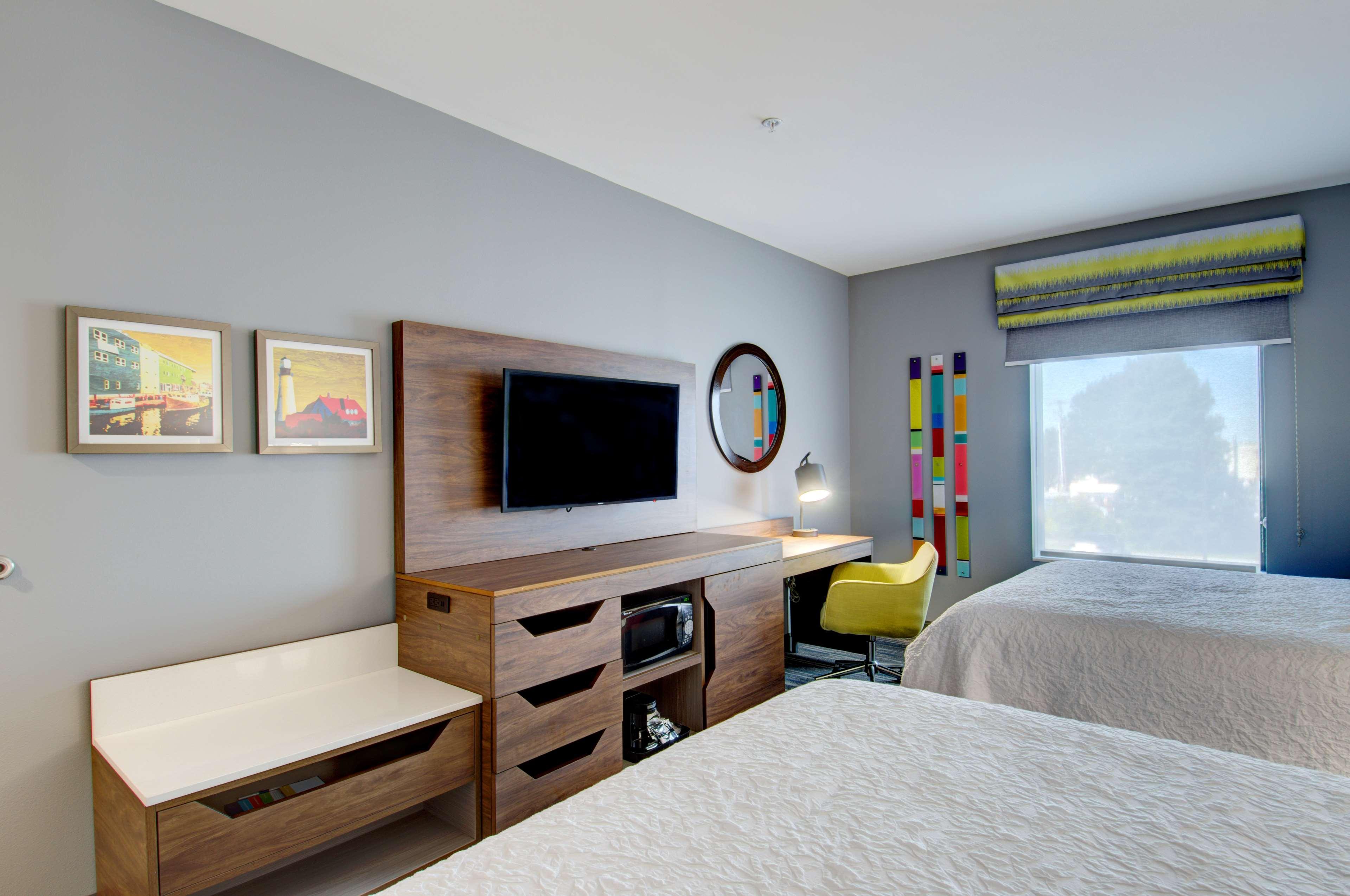 Hampton Inn & Suites Portland West Екстериор снимка